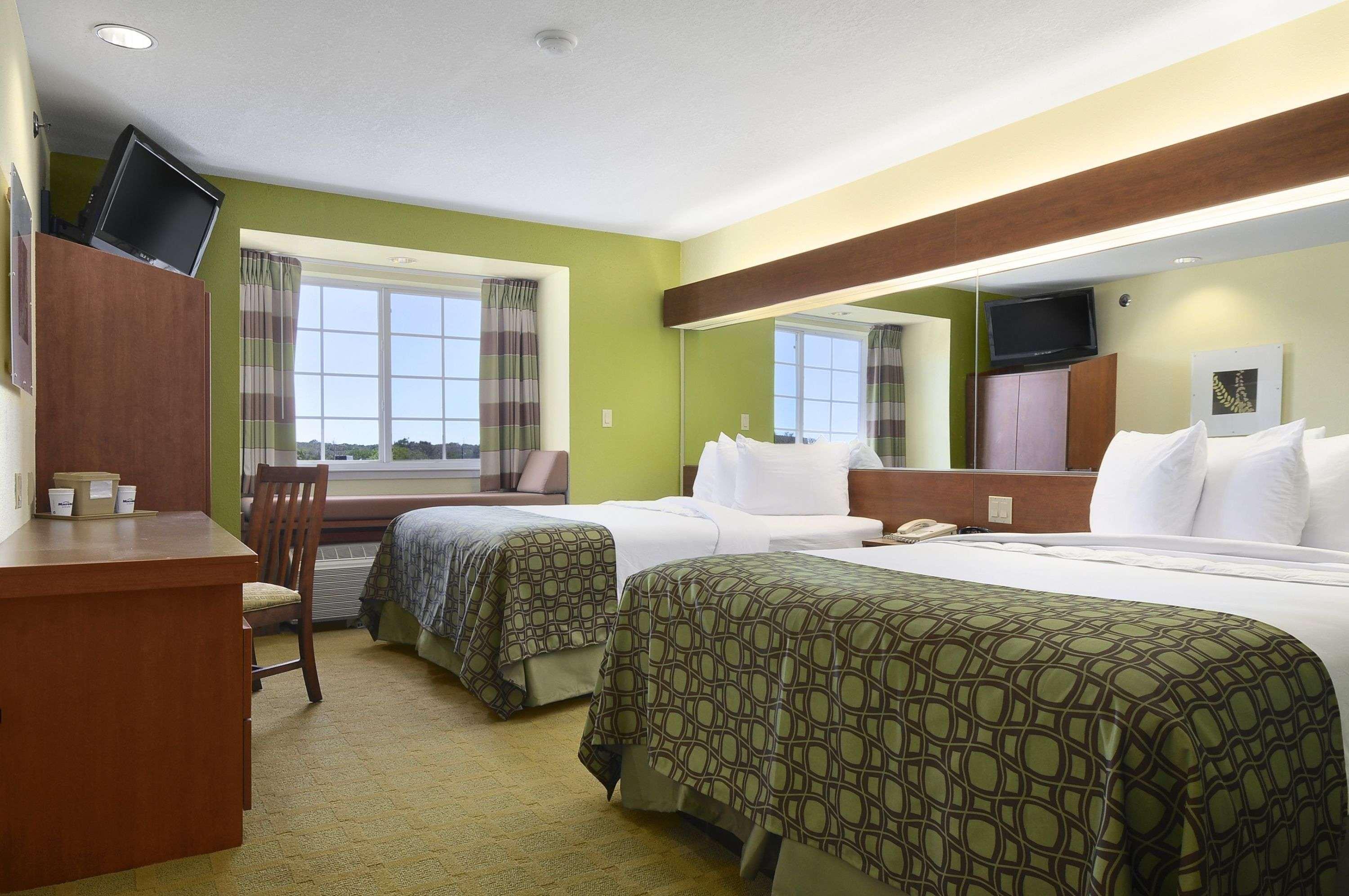 Hotel Super 8 By Wyndham San Antonio Airport North Exterior foto